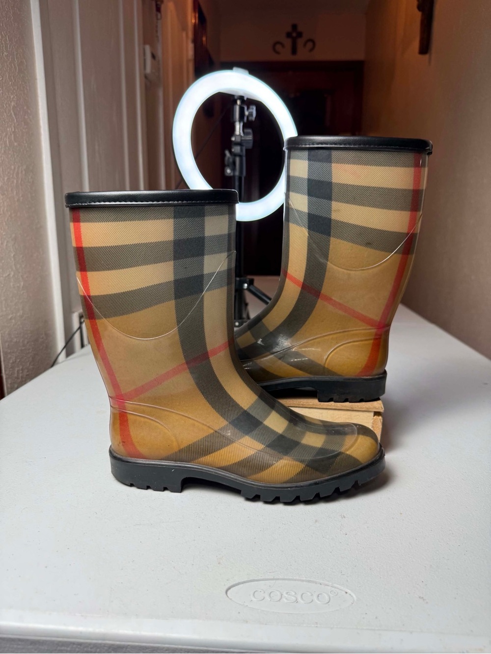 Burberry rain boots, women's Sz 36 / US 6 no insoles